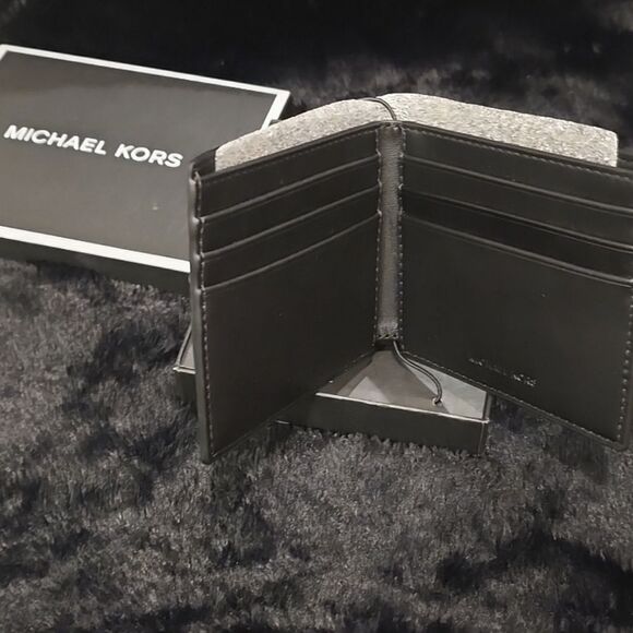 Michael Kors Andy Slim Bifold Wallet - Picture 7 of 11